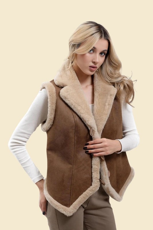 Women’s shearling B3 vest in brown sheepskin leather with plush lining.